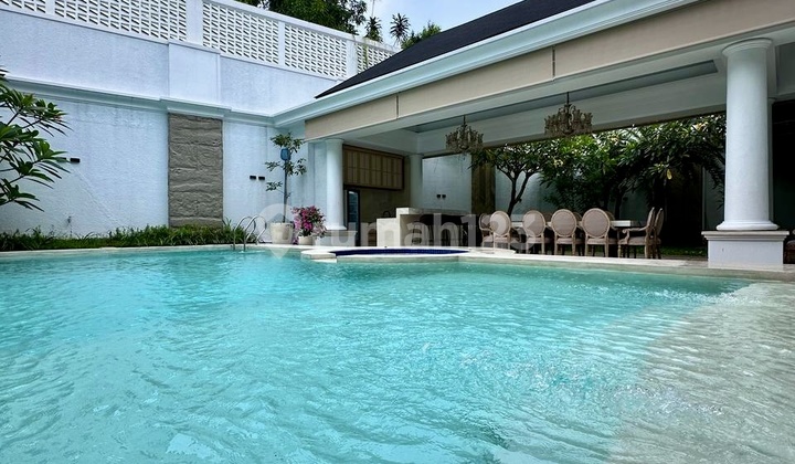 Lokasi Prime Area Ekspatriat | Rumah Mewah 8 K. Tidur