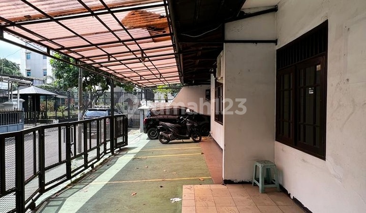 Lokasi sangat setrategis dekat Buncit & ragunan, dijual tanah ada bagunan rumah lama 2