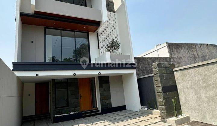 Town house brand new, lokasi premium ampera kemang 2