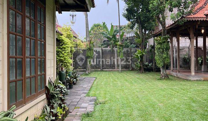 Lahan Setrategis Ada Rumah Model Etnik, Dijual Hitung Tanah SJ 2