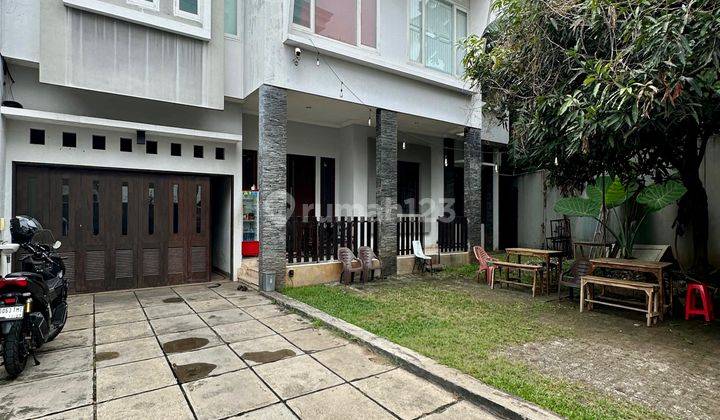 Best Price…!!! Rumah Halaman Luas Fasilitas Private Pool 1