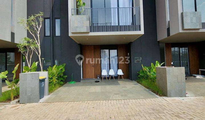 Rumah Brandnew Dalam Komplek Elite Dilengkapi Public Fasility 1