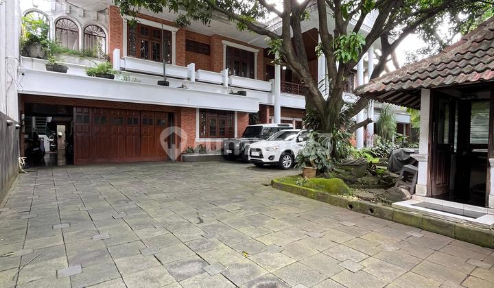 Rumah Mewah Lokasi Dijalan Utama | Area Elite Pondok Indah