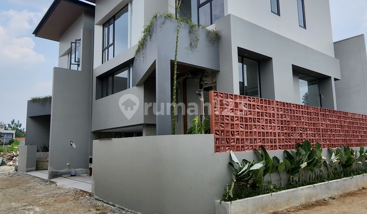 Townhouse Brandnew Lokasi Setrategis Dekat Transmart Cilandak Kko 2