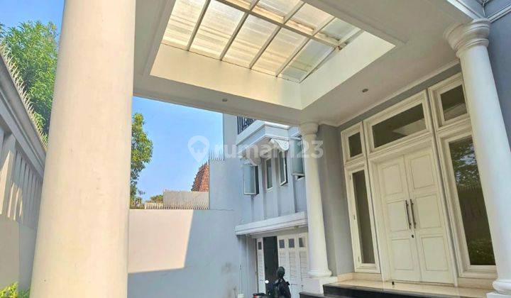 Luxurious House For Rent Kemang Jakarta Selatan 2