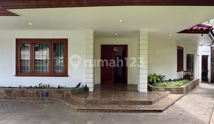 Exclusive Location Quiet &amp; Serene Near Golf Hill - For Rent / Sale 2