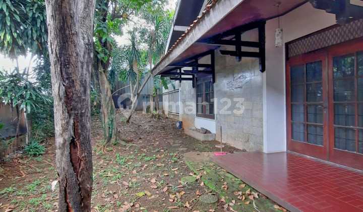 Strategic House in a Complex Near Cipete Raya