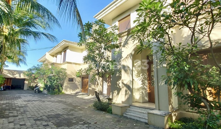 Private Compound Lokasi Prime Area Kemang Timur 2