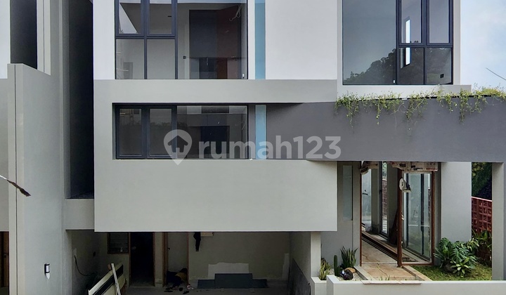 New Townhouse Brand New Strategic Location Near Transmart Cilandak KKO