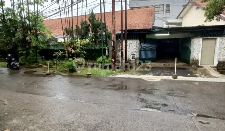 Best Price..!! Kebayoran Baru House Premium Location Near Pakubuwono