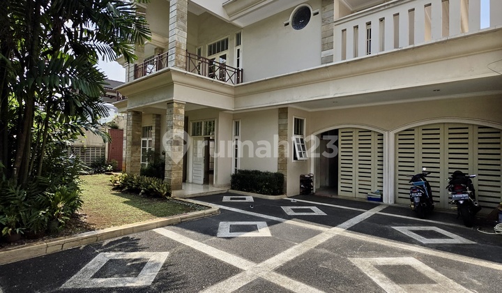 Lokasi Elite Row Jalan Lebar Rumah Kualitas Mewah Siap Huni