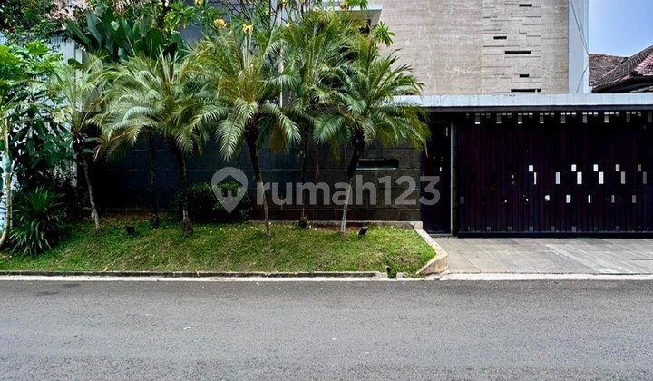 Prime Area Sekolah Duta, Rumah Mewah 2.5 Lantai, Private Pool