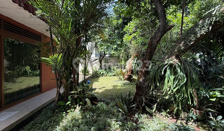 Elite Location in Front of the Park | Land Only Elite Location in Front of the Park | Land Only