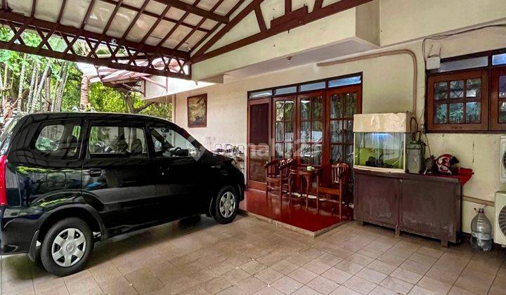 Best Location, Rumah Hoek Dekat Senopati Kebayoran Baru 1