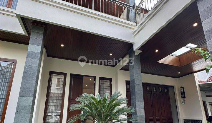 Rumah Dlm Private Compound Lokasi Dekat Pejaten Village 2