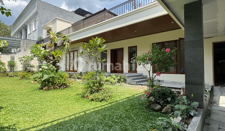 Hunian Dalam Komplek Sangat Nyaman | Newly Renovated | Mewah