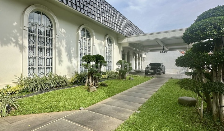 Rumah Mewah Full Renovasi Lokasi Setrategis Dekat P. Antasari