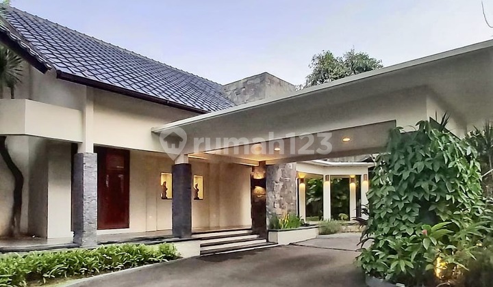 Rumah Bergaya Resort Lokasi Dekat Sta. Mrt Cipete 1