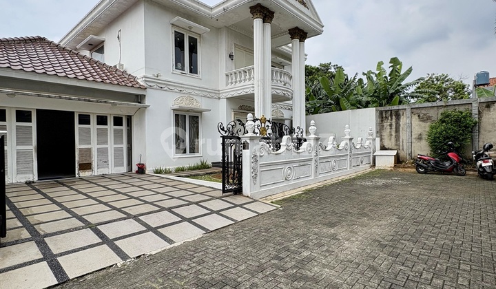 Rumah Klasik Mewah Dekat Tol Andara..!! Dalam Private Compound 2
