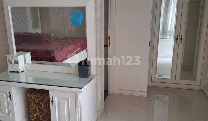 Apartment Taman Anggrek Mewah Full Furnished Siap Huni 2