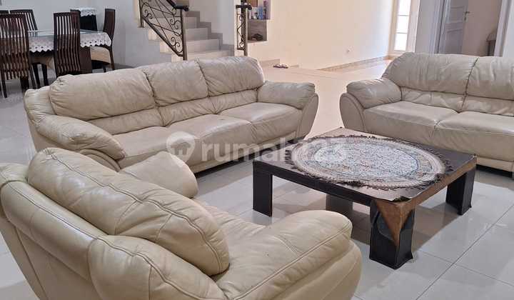 Dijual Rumah Cluster Florence, PIK - Jakarta Utara