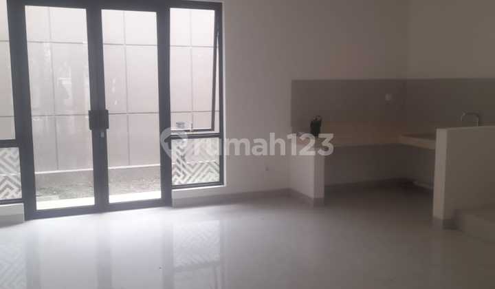 Dijual Rumah Bagus Podomoro Park 2