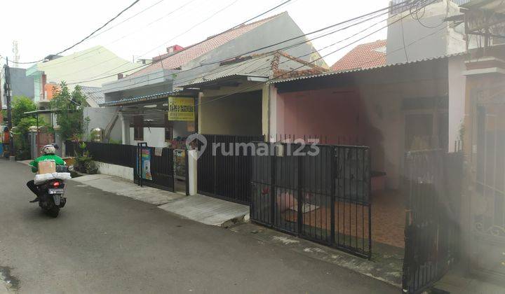 Rumah plus kontrakan di belakang kecamatan cengkareng jakbar 2