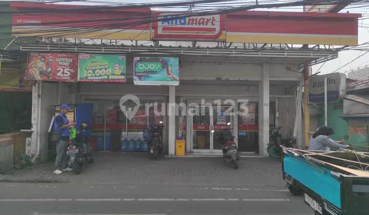 Ruko Alfamart on Irigasi Sipon Street, Cipondoh, Tangerang