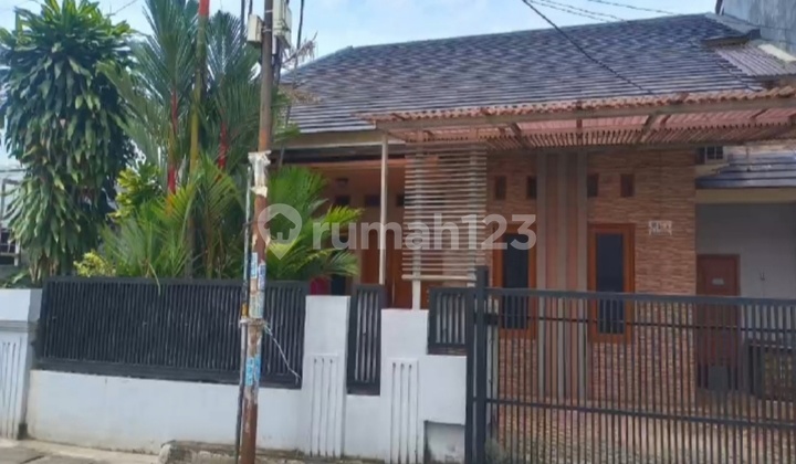 Pondok Pucung House Bintaro Tangsel Near the Station