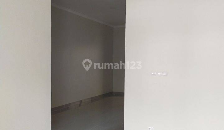 Rumah baru 2 lantai murah 2