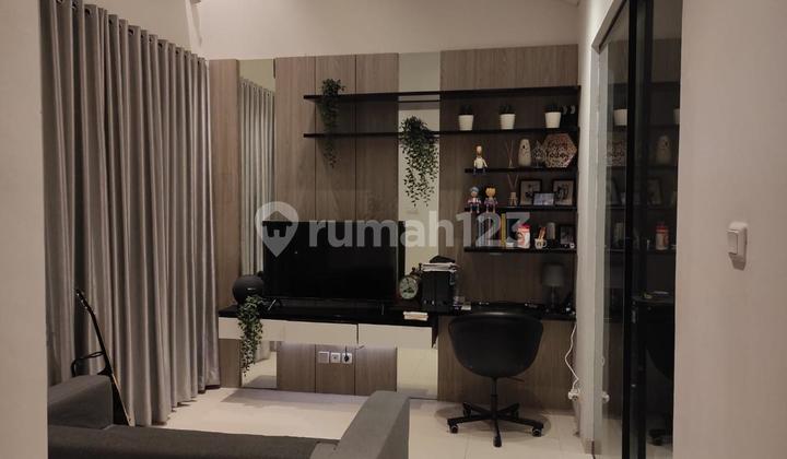 For Sale Semi-Furnished House In Villagio Citraraya 2