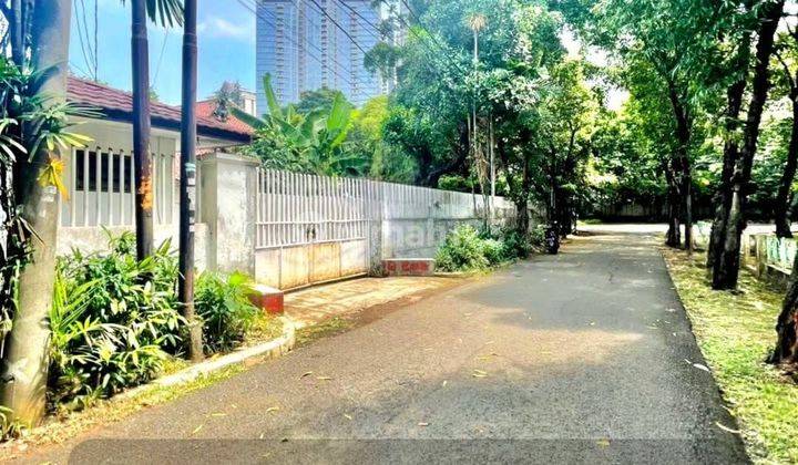 Kebayoran Baru Rumah Lama Hitung Tanah Lokasi Strategis  1