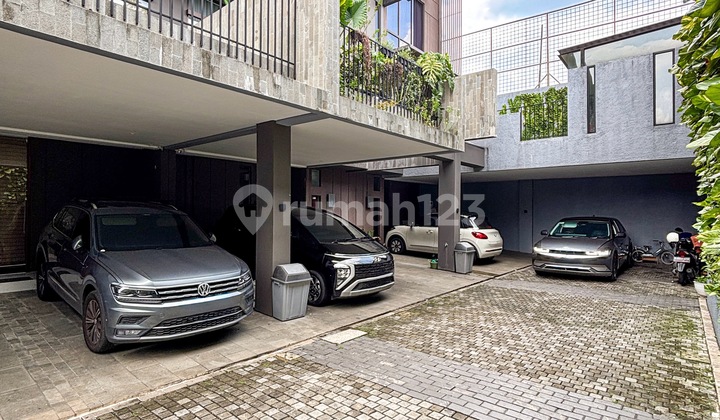 Rumah Design Modern, Dalam Townhouse, Ada Rooftop 2