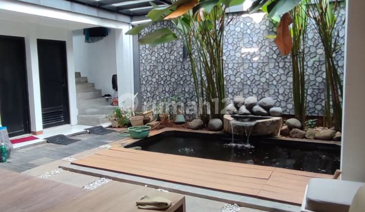 Rumah siap huni dekat pintu tol di Mahogany Cibubur