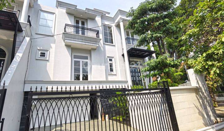 Dijual Rumah Baru di Kebayoran Baru Jakarta Selatan Dengan Kolam Renang 1