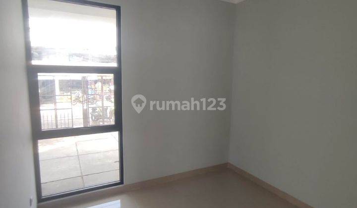 Dijual Rumah Siap Huni Dekat Stasiun di Bintaro  2