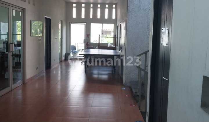 Ruang usaha cocok untuk kantor atau trainning centre di Slipi Jakarta Barat