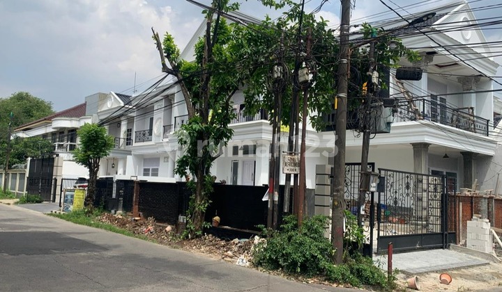 Dijual Rumah Sudut Siap Huni di Megapolitan Cinere Estate