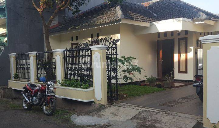 Rumah Siap Huni 1 Lantai SHM di Bukit Cirendeu 1