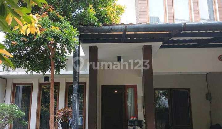 House in a Cluster with Strategic Location in Bintaro, South Jakarta