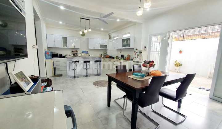 Rumah bagus siap huni di cinere depok