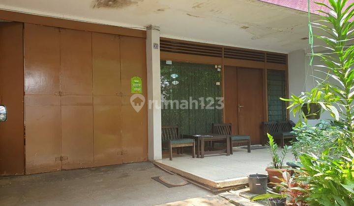 Rumah tua 1 lantai pinggir jalan dekat Mayestik Kebayoran Baru 2