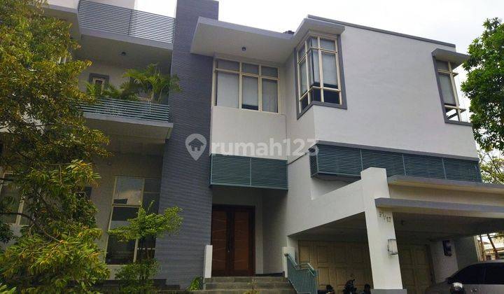 Rumah mewah desain modern di telaga golf bsd 1