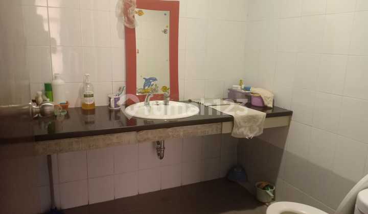 Rumah cantik desain modern di Serenade lake gading serpong 4