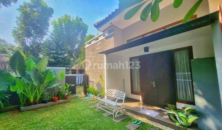 Rumah besar  harga langka SHM hadap Tenggara di Kencana loka BSD 1