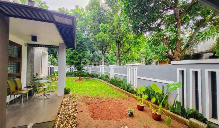 Rumah besar  harga langka SHM hadap Tenggara di Kencana loka BSD 2