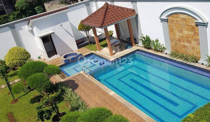 Rumah mewah furnished ada pool hadap Tenggara di Bukit Golf BSD Tangerang 1