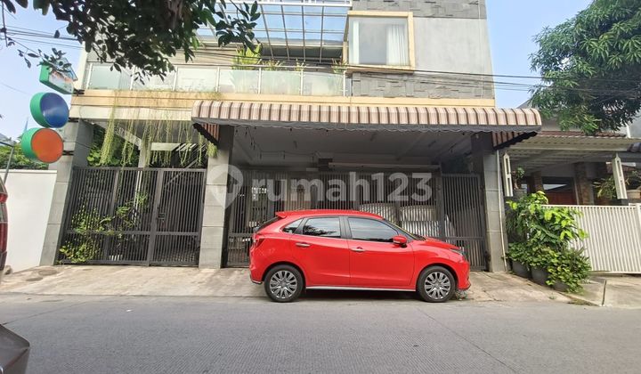 Rumah kost full dan usaha laundry lokasi strategis di gading serpong