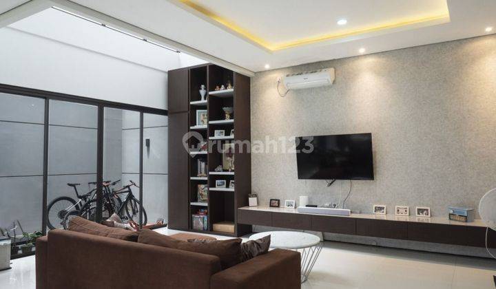 Rumah harga langka SHM hoek taman di The Icon BSD 2