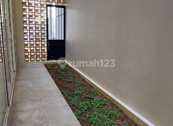 Rumah Mewah Furnished Lokasi Premium Super Strategis Di Foresta Bsd City 2